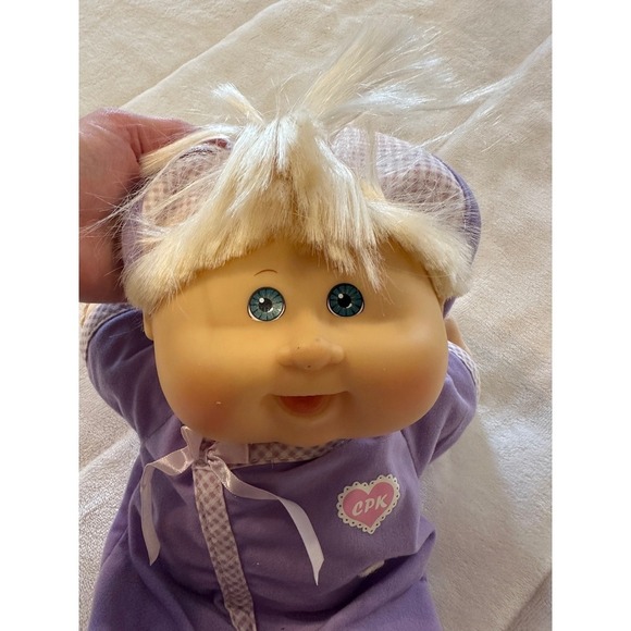 Cabbage Patch Kids Baby Doll Purple Sleeper Blond Hair Blue Eyes CPK - Picture 3 of 4